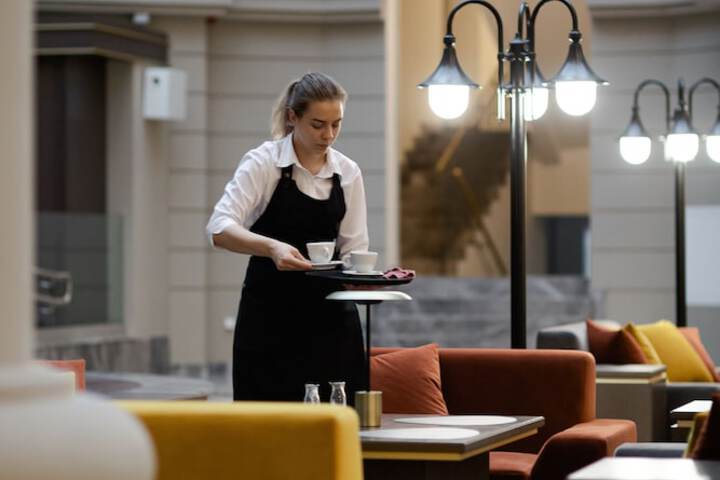 Lobby lounge