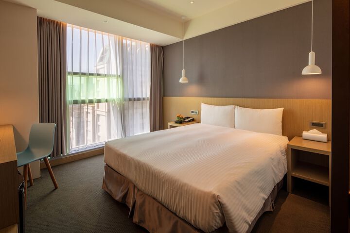 Room 12 of 72