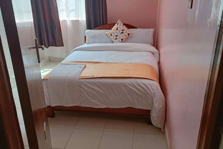 Room 11 of 13
