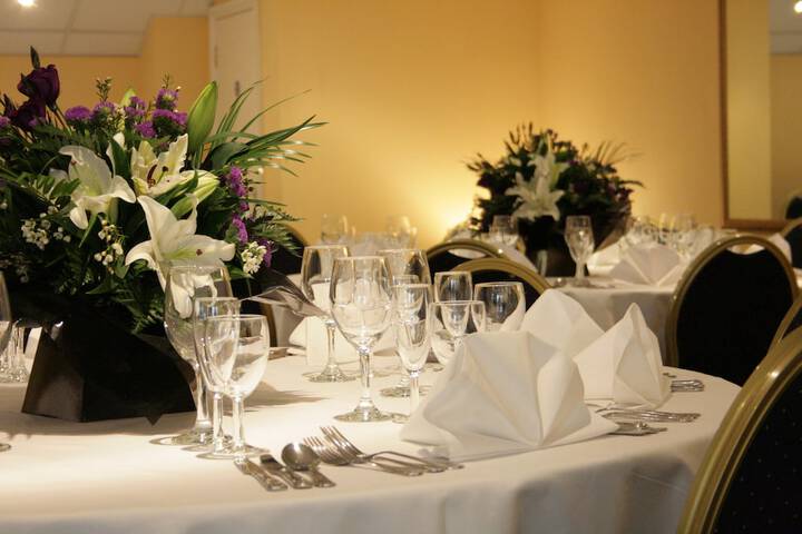 Ballroom/Hall 58 of 64