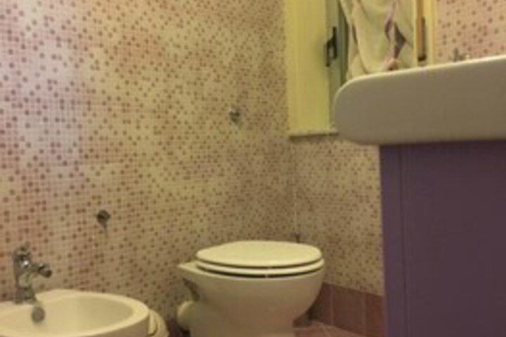Room 13 of 79