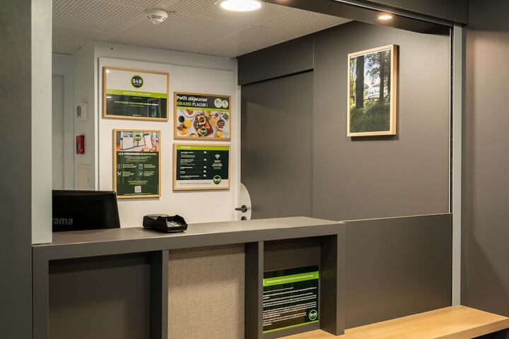 Guest Lobby