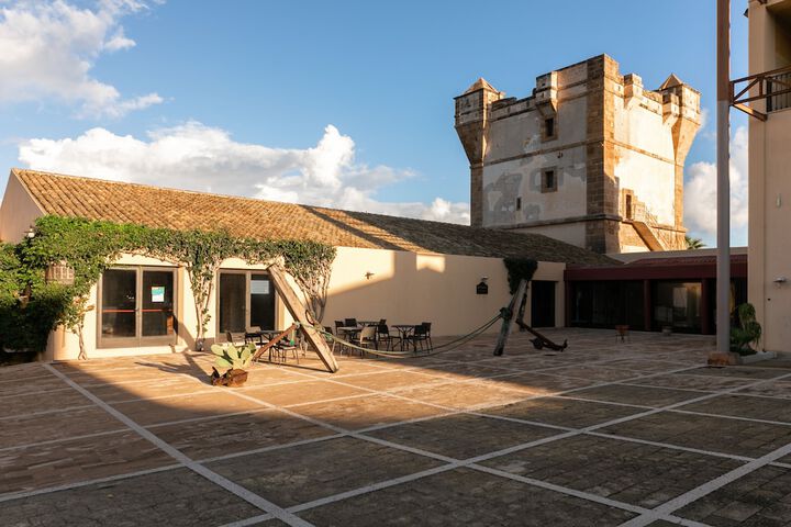 Hotel Exterior 108 of 135