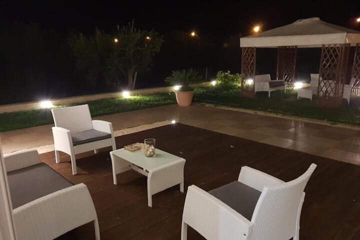 Terrace/Patio 30 of 98