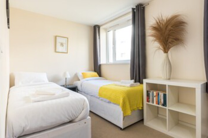 Room 21 of 21