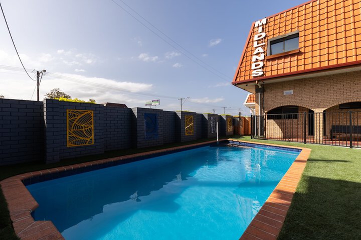 Pool 38 of 54