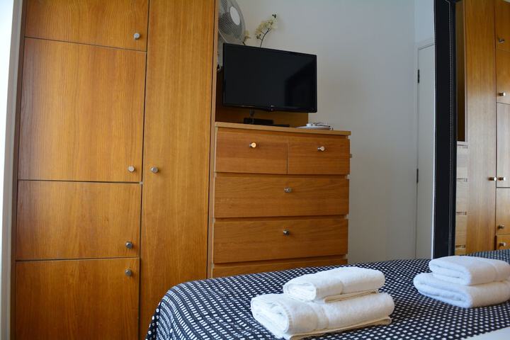 Room 12 of 50
