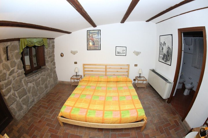 Room 8 of 78
