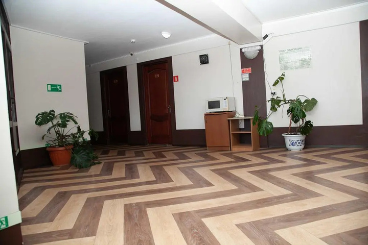 Room 4 of 24