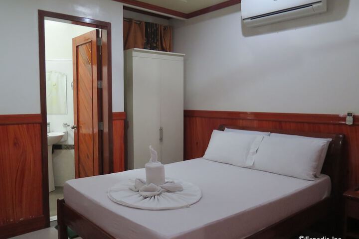 Room 14 of 51