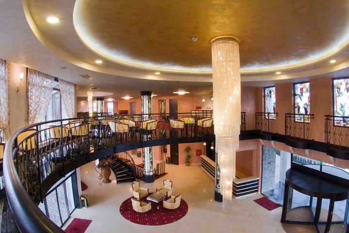 Hotel 2 of 63