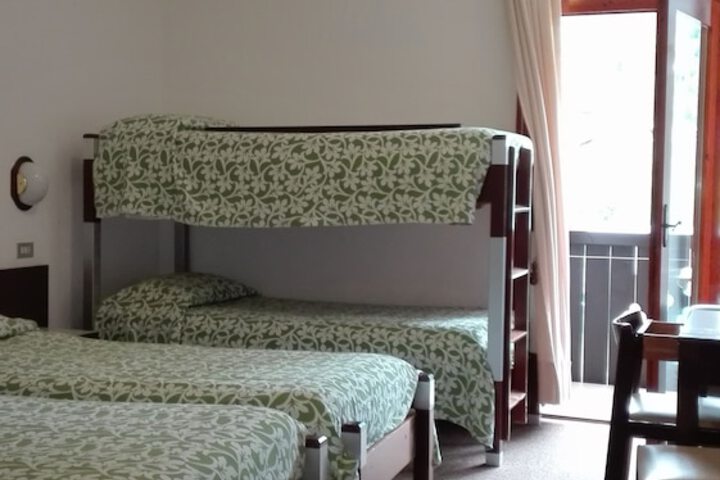 Room 4 of 57