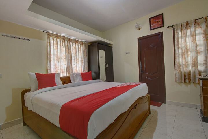 Room 10 of 18