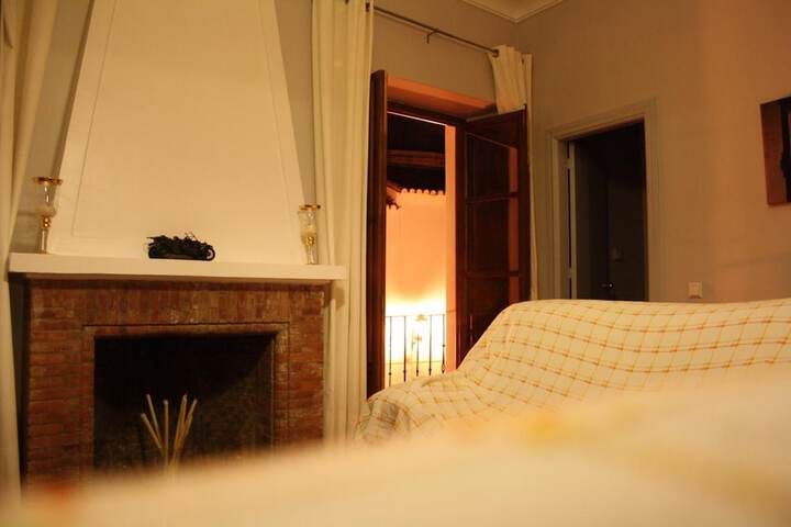 Room 5 of 27