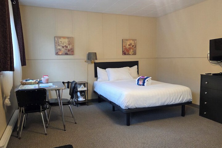 Room 42 of 68
