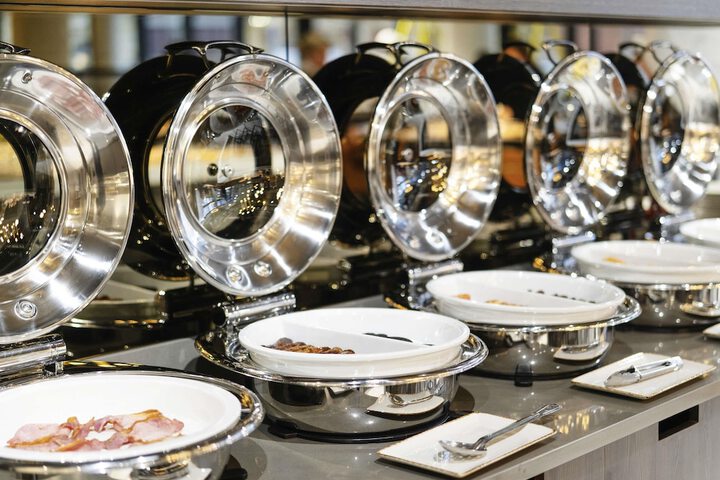Breakfast/Coffee Service 72 of 119