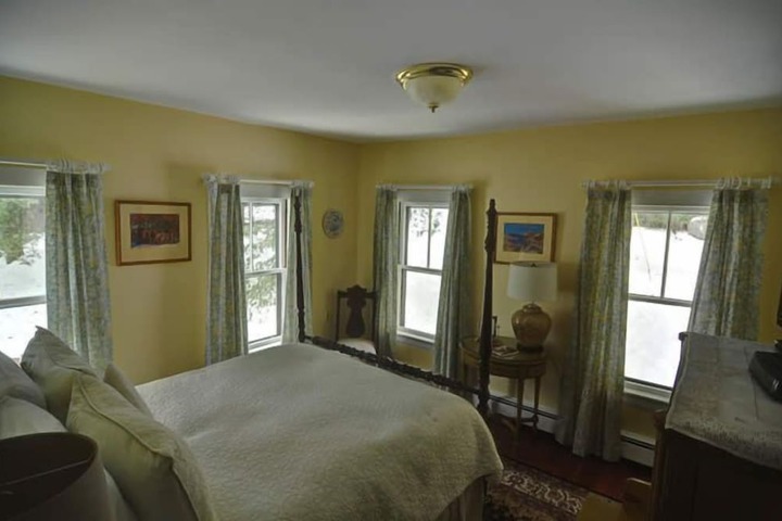 Room 8 of 24