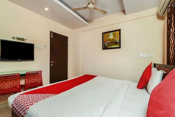 Room 3 of 13