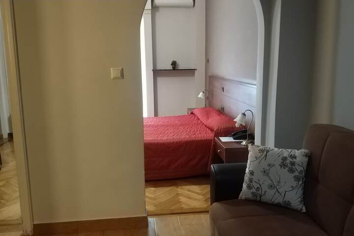 Room 27 of 59