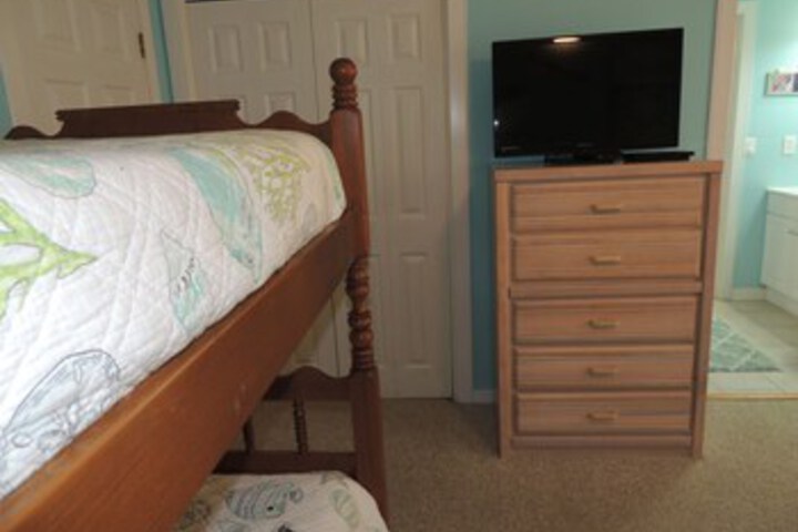 Room 25 of 31