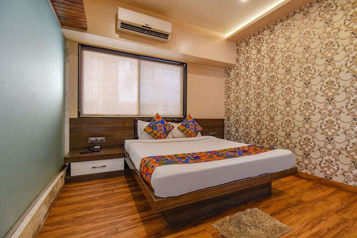 Room 7 of 26