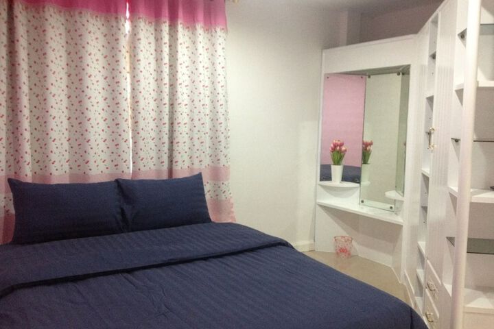 Room 5 of 24