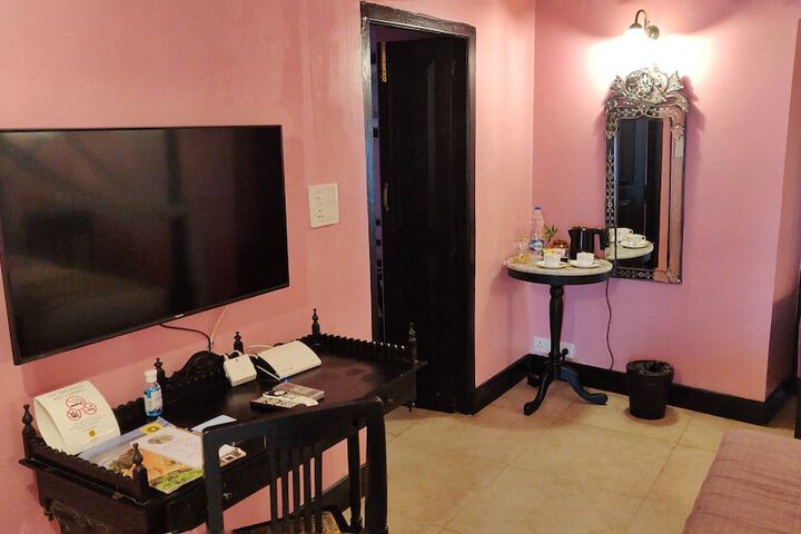 Room 11 of 68