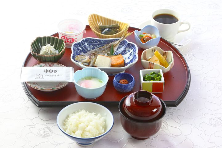 Breakfast/Coffee Service 34 of 43