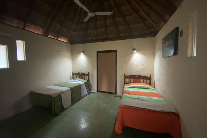Room 5 of 40