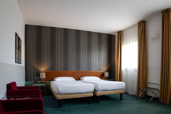 Room 13 of 55