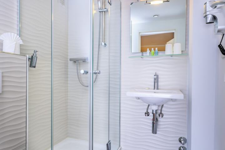 Clean Restrooms