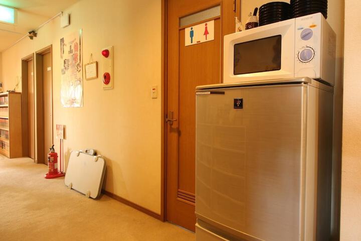 Room 7 of 19