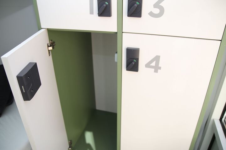 Room 11 of 50