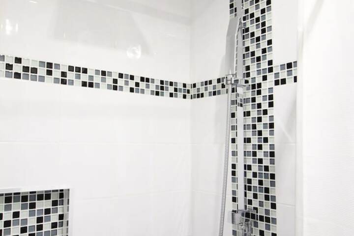 Room 64 of 71