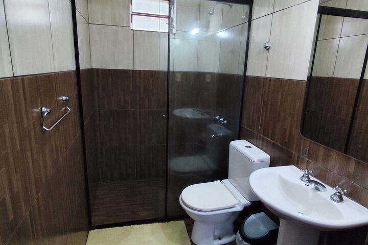 Room 4 of 23