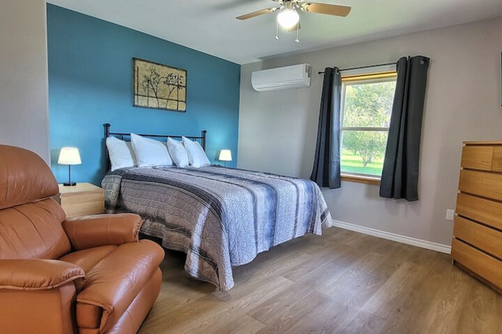 MacIvers Motel & Campground