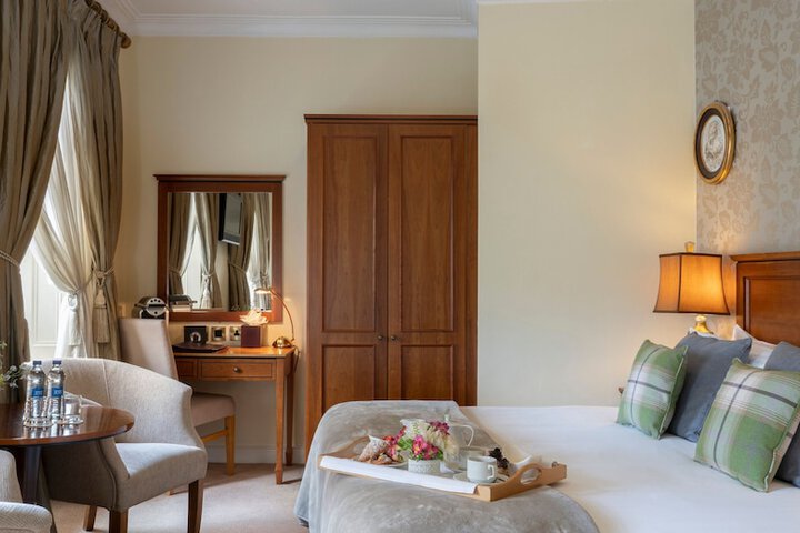 Room 7 of 40