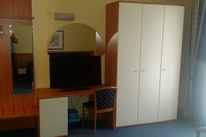 Room 20 of 60