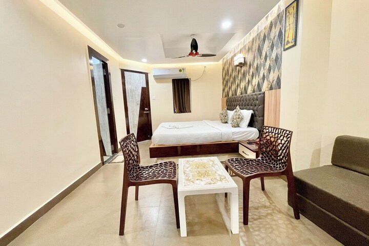 Room 20 of 159