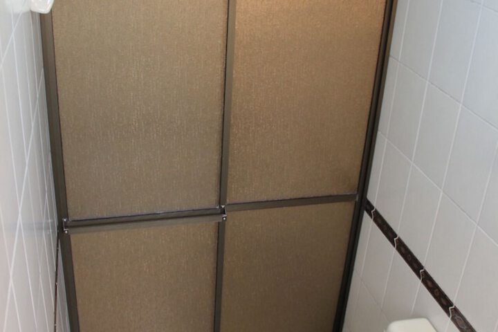 Room 14 of 22