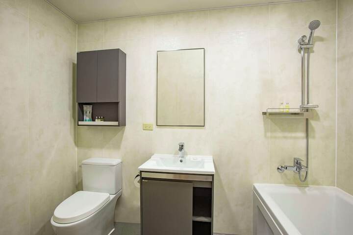 Room 31 of 51