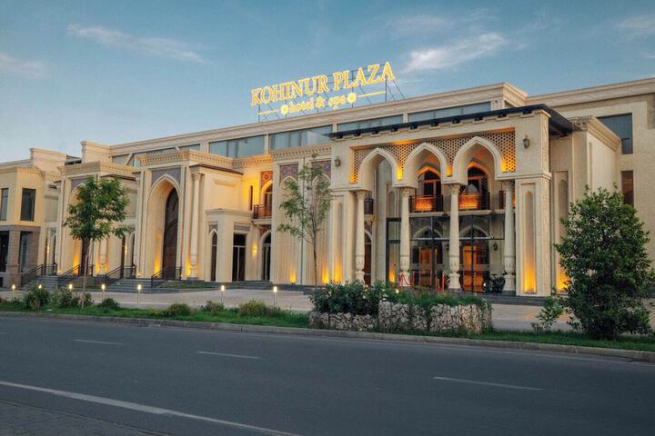 Kohinur Plaza