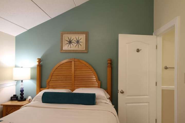 Room 5 of 32
