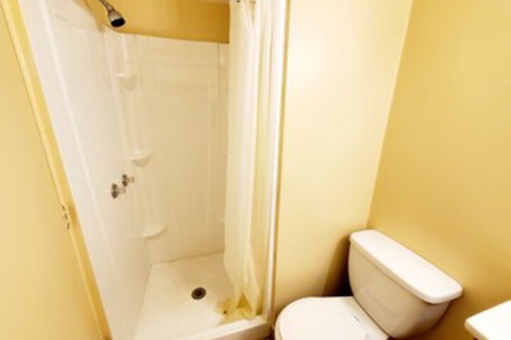 Room 3 of 25
