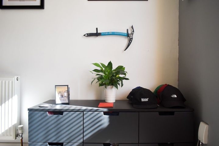 Room 8 of 14