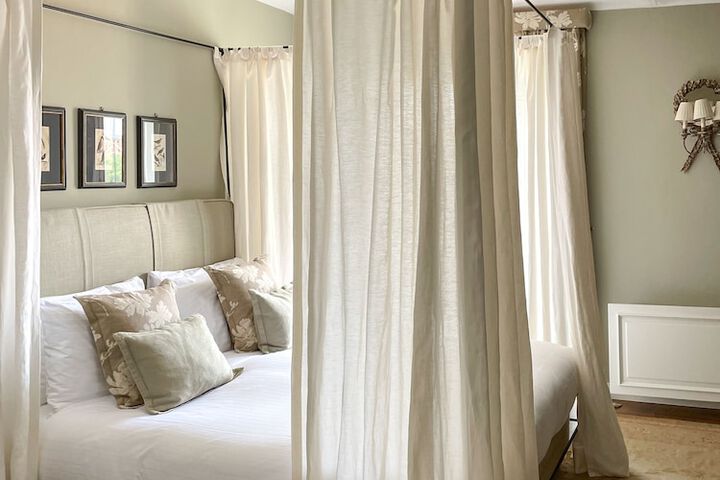 Room 15 of 64