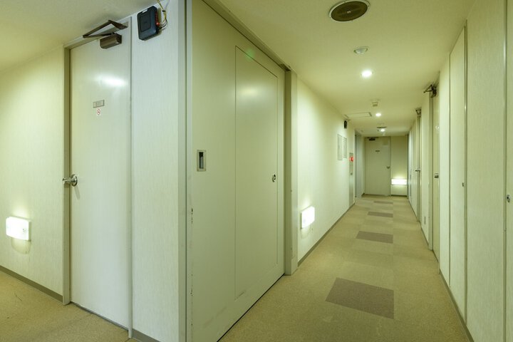 Ballroom/Hall 33 of 47