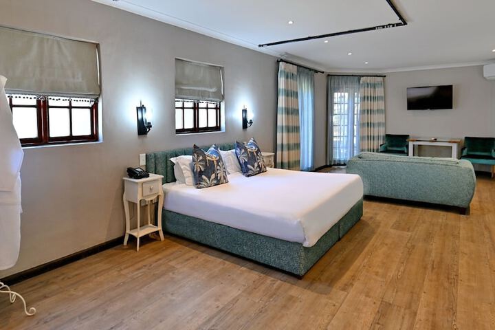 Room 93 of 199