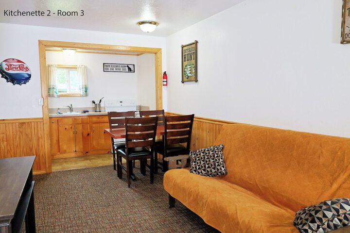 Room 65 of 341