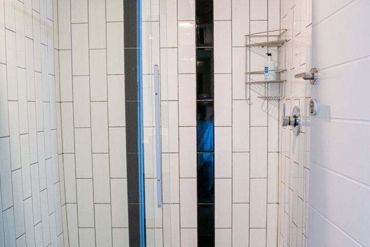 Room 106 of 138